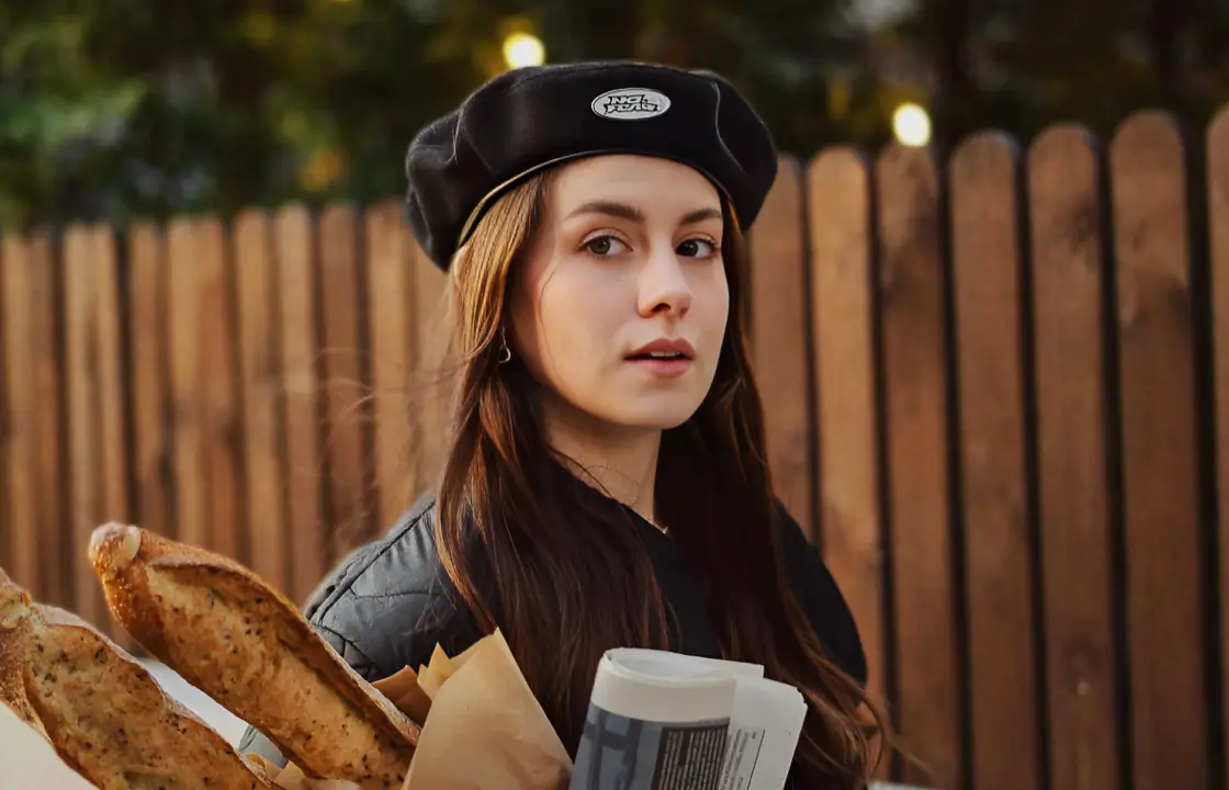 恢復女人肖像照片