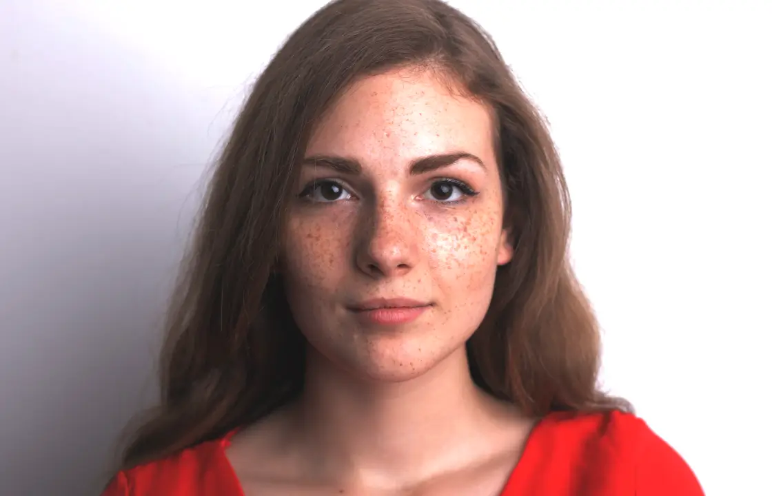 female portrait with curly hair