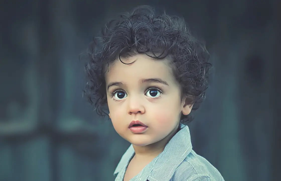 照片品質增強的兒童肖像