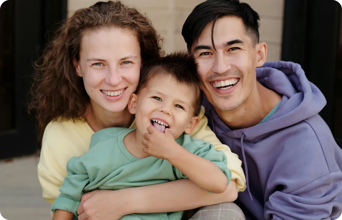 Imagen de una familia de tres